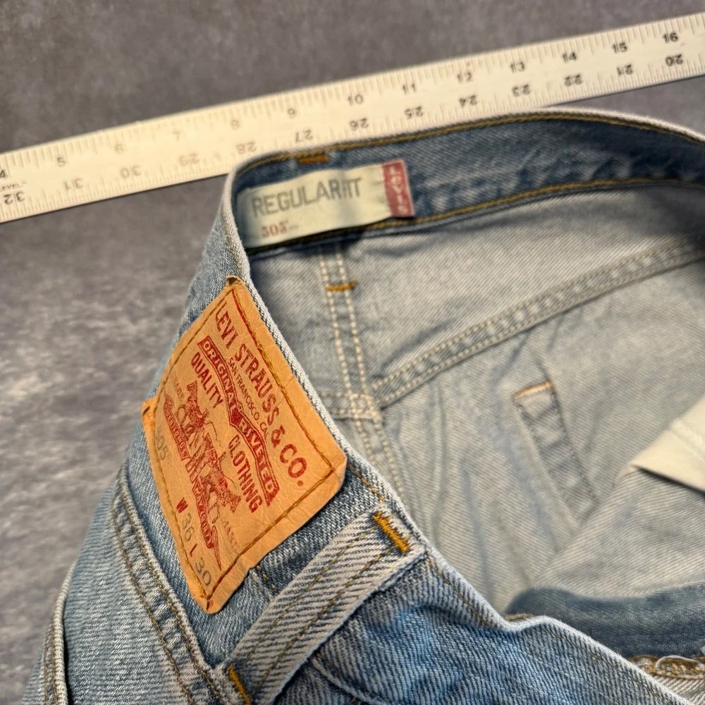 Levi 505 Regular Fit Mens Light Wash Denim Jeans Blue 36‎ x 30 Distressed Paint